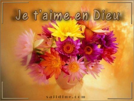 le bouquet de fleurs est joli